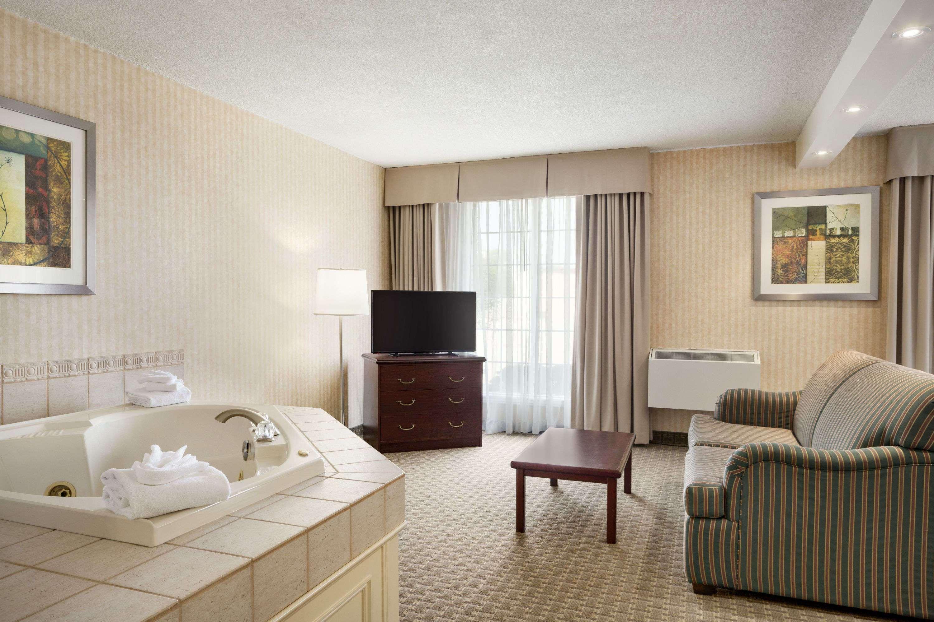 Days Inn By Wyndham Brantford Extérieur photo
